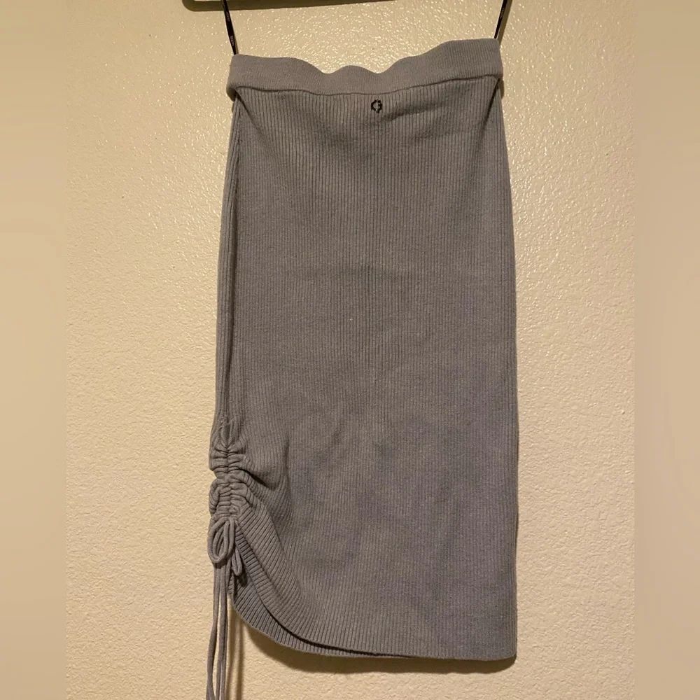 Guess Gray Pencil Skirt Size L